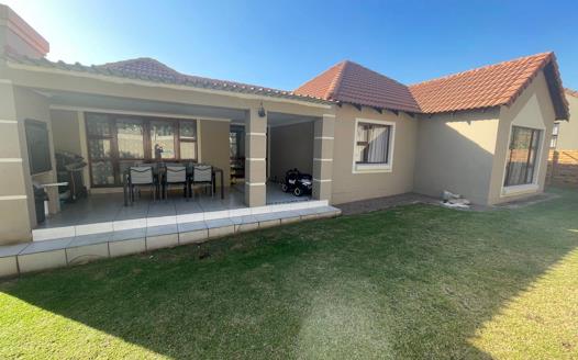 3 Bedroom House for sale in Greenstone Hill