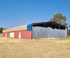 Farm for sale in Nestpark AH