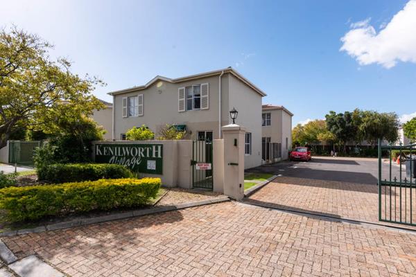 ON SHOW THIS SATURDAY 22 FEB 11:00AM - 12:00PM

This three-bed Duplex is located in a sought after complex with 24 Hour security ...