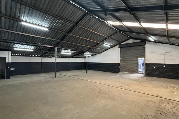 This 183m&#178; secure warehouse is available To Rent in Peerless Park in ...