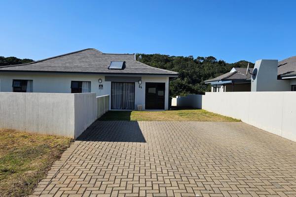 This 3 bedroom home is available to rent from 1 September.  Spacious bedrooms, main ...