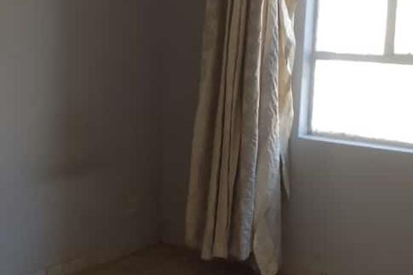 Bachelor for sale in Braamfontein close to Wits university for only R390k