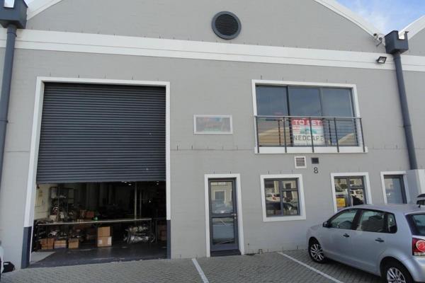 This large, open-plan warehouse is located in a 24-hour security park on Mowbray Road ...