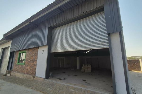 Spacious 340sqm Industrial Unit Available in Quattro Park, Mkondeni

Embark on a new ...