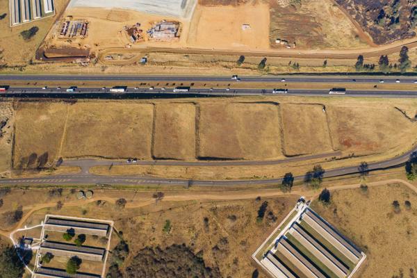 8,447sqm Serviced &amp; Platformed Industrial Land for sale on the N3 highway in Camperdown.

Platform Size - 8,447sqm
Asking Price - ...