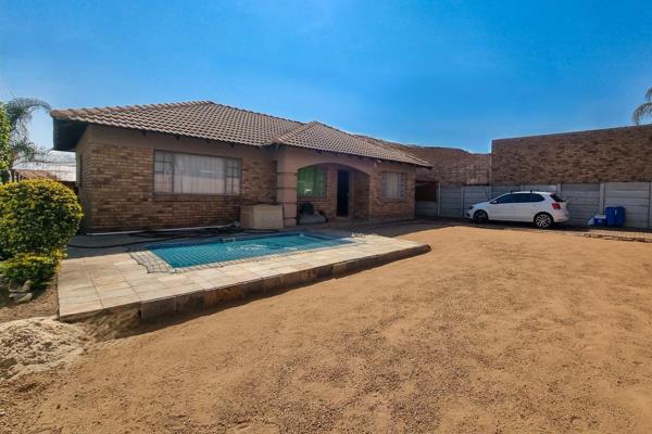 Nestled in the heart of the highly sought-after Bendor suburb of Polokwane, this full-title property presents an exceptional ...