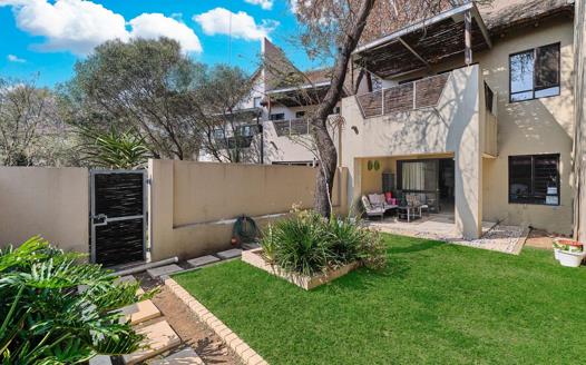 2 Bedroom Townhouse for sale in Fourways