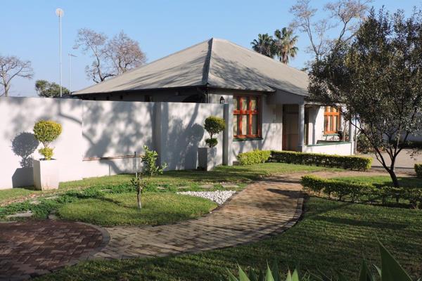 R3 825 000-00 PLUS VAT
1486 sqm 

Welcome to this exceptional property located in a highly sought-after area, offering a perfect ...