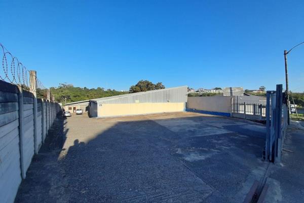 This 850 sqm building on a 1474 sqm Erf in Braelyn is priced to sell! The building consists of a large open plan warehouse, with two ...