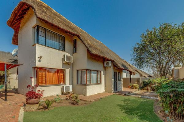 This lovely duplex home, offers the African thatch experience. It offers a master suit with bathroom upstairs, and a further 2 beds ...