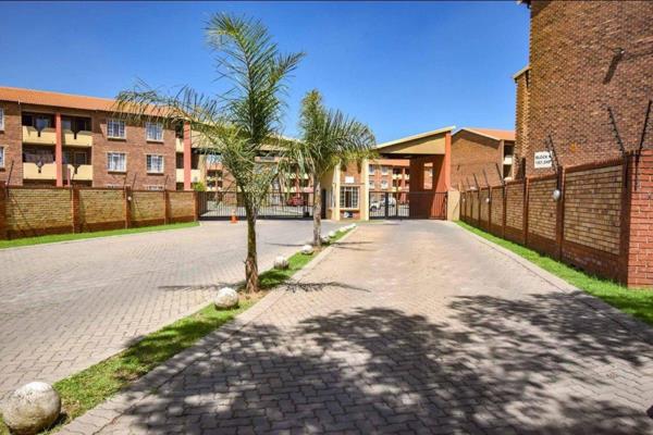 Second floor Modern 2 Bedroom 1 Bathroom Apartment

This lovely modern unit located on the second floor of Pebble falls Lifestyle ...