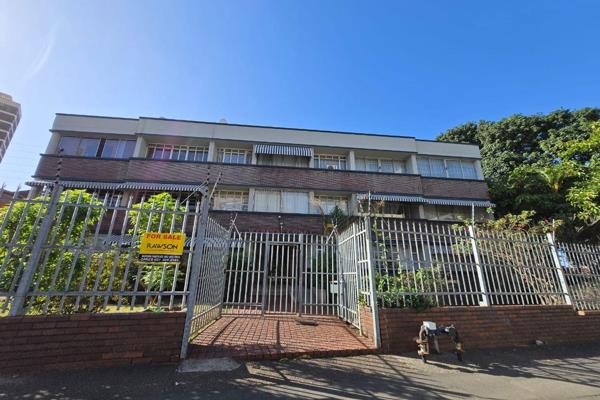 Investment opportunity 
This neat apartment is located in Prime Musgrave in a secure access controlled complex. 
Entrance area with ...