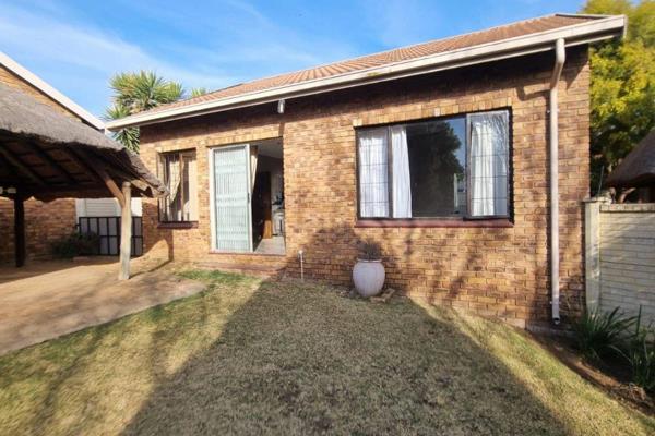 This Property Offers:

2 Bedrooms
1 Full Bathroom
Open Plan Lounge and Kitchen with Gas Stove
Lapa + Spacious yard for your small ...