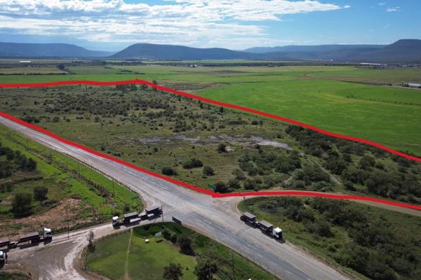 Size: 13.2 hectares
Location: Next to the busy N10, Golden Valley, Somerset East ...