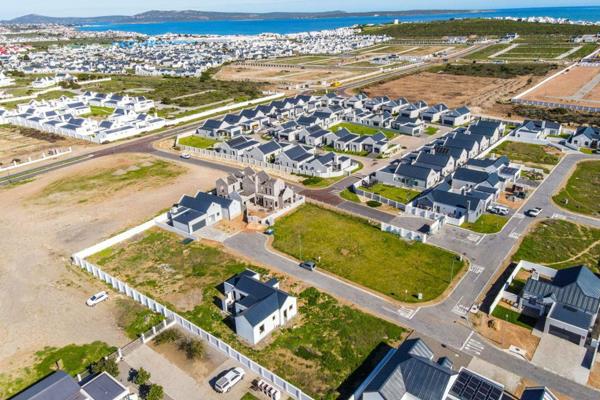 The Oystercatcher development in Langebaan is a vibrant and growing residential area. Located behind Curro Private School in the Laguna ...