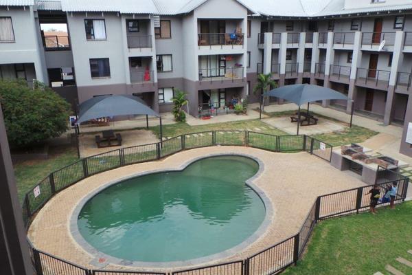 Located in a neat secure complex in the center of Hoedspruit town nears schools and all amenity&#39;s. Ideal for a small family or ...