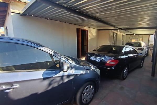 ??New listing ??????
KLIPFONTEIN
R880 000

Looking for a place to call home in a very quiet Suburbs of Midrand? Here is a ...