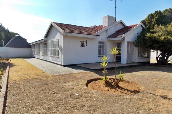 Welcome to this captivating family home, bathed in sunlight and charm! As you step inside, you&#39;ll be greeted by spacious open plan ...