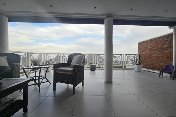 Exclusive 3 Bedroom Duplex Umhlanga Manors&#160; 

Stunning 3-Bedroom Townhouse with Panoramic Ocean Views Located in the secure and ...