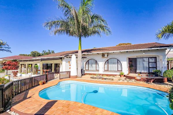 *** Please take the time to watch the video ***

This spacious property, located in the beautiful suburb of Uvongo, offers the ...