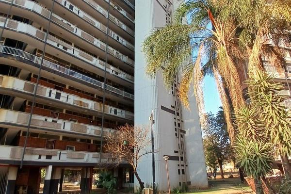 We present a fantastic investment opportunity in the heart of Sunnyside, Pretoria! This 2-bedroom property, located at 420 Leyds ...