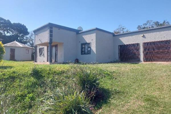 This spacious property located in Magabeni, boasting a generous yard, this 3-bedroom home presents an opportunity for those seeking ...