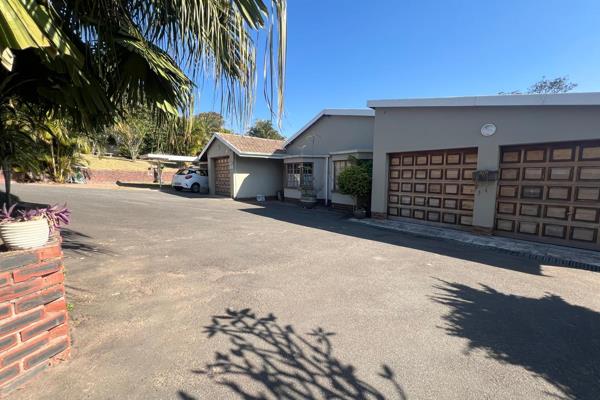 Beautiful Family Home in Farningham Ridge
Price: R1 899 ...