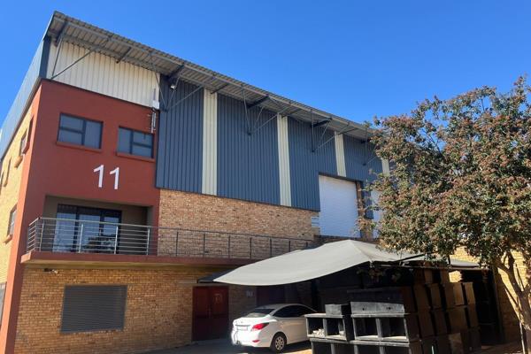 Office Area - Ground floor 101m2 
Warehouse Area - 266m2 
Mezzanine Area-first floor 102.5m2 

Shade Port Parking - 3

Rental Deposit - ...