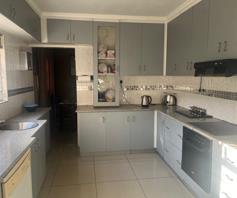 House for sale in Redcliffe