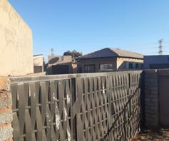 House for sale in Vosloorus Ext 10