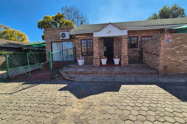 Stunning 3 Bedroom Facebrick Townhouse in a Secure Gated Community!

Welcome to this ...