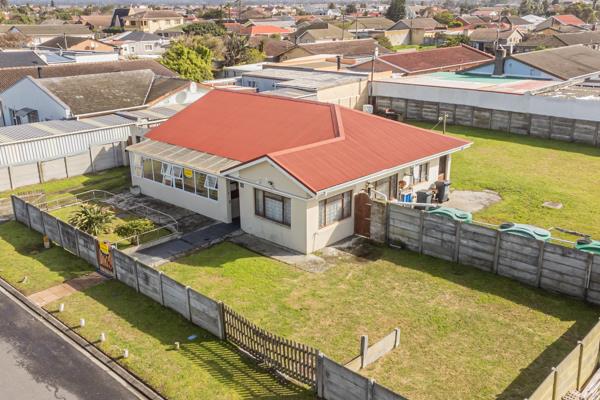 Going on Auction: Wednesday 30 October 2024
Reserve Price: R2 400 000.00 (All offers will be reviewed)
Expected Opening Bid: R2 200 ...