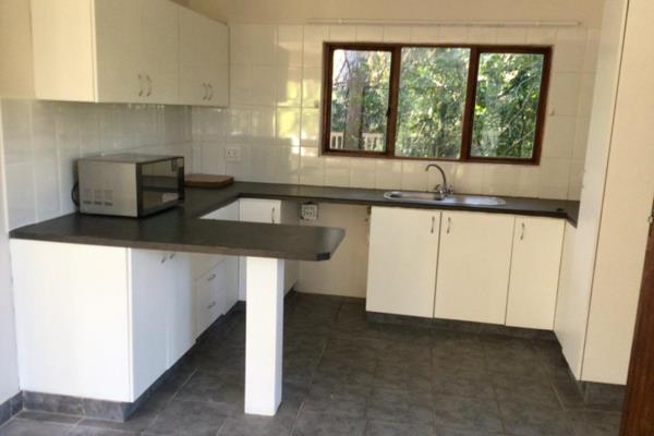 Delightful bachelor apartment situated close to central Hillcrest with good freeway ...