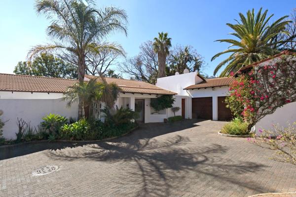 This spacious and immaculate home of generous proportions is set in a small complex in ...