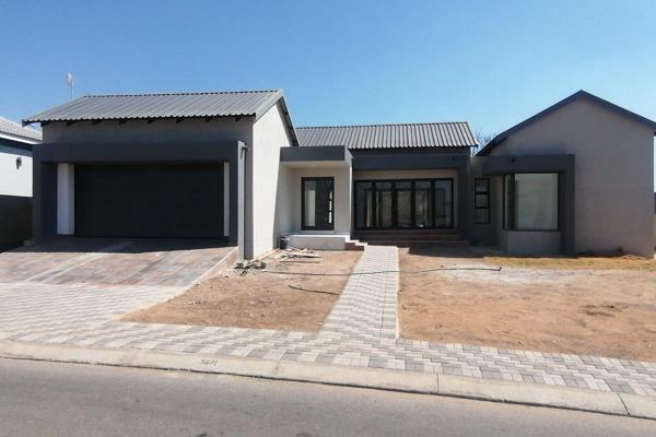 A brand new build house ready to occopy in an exclusive security estate of polokwane the house is well built and has a magnificiant ...