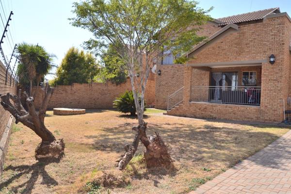 LOW MAINTENANCE FACEBRICK DOUBLE STOREY DUET HOME FOR SALE IN THATCHFIELD SECURITY ESTATE, CENTURION

3 Bedrooms, 2 Full Bathrooms ...