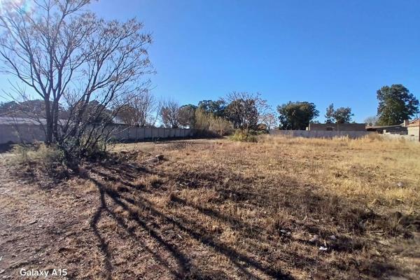 This prime vacant stand in Riversdale offers a generous 1104 square meters of potential, perfect for building your dream home. Situated ...