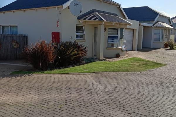 Neat as a pin – Just move in this unit consists of 2 x bedrooms, 2 x bathrooms
Enclosed stoep with braai
1 Lock-up garage
Free ...