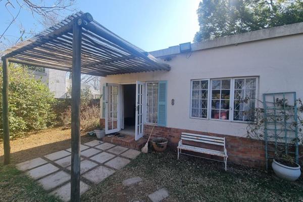 This 2 bedroom granny flat is available for rental from 1st March in Howick.  Situated close to schools and the Greendale Spar, this ...