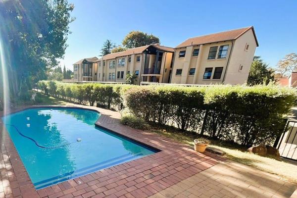 Discover your ideal living space in the heart of Bryanston with this inviting 2-bedroom, 1-bathroom apartment. Combining modern ...