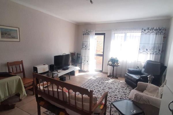 This lovely home has three well sized bedrooms.  main with en-suite and walk in ...