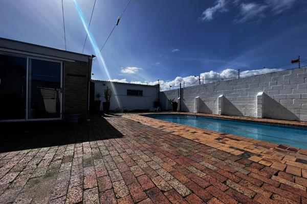 Charming 3 - Bedroom Family Home with Pool and Built-In Braai

Welcome to a beautifully ...