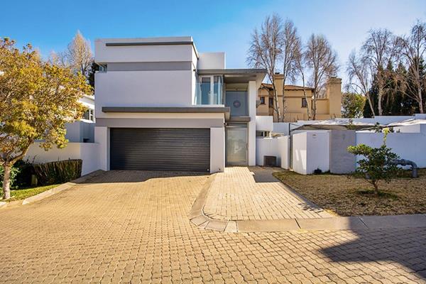 Accepting offers from R 3 250 000, Asking price R 3 450 000. Welcome to a sanctuary of elegance and sophistication in the heart of ...