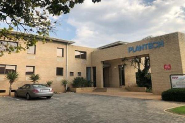 This is a 2,100 square meter office unit in a well-established business park located within Pretoria East Area. The office workplace ...