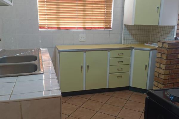 This beautiful property is ideal for an elderly couple or a couple with a child.

Comfortable large granny flat, pet friendly (1 ...