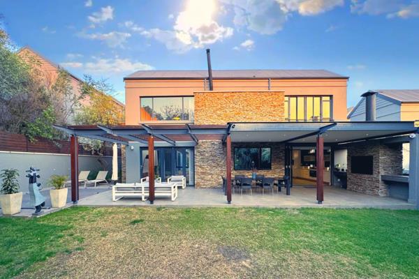 Luxurious 4-Bedroom Home in Steyn City’s Exclusive Origin Suburb

Welcome to a masterpiece of modern living in the prestigious Origin ...