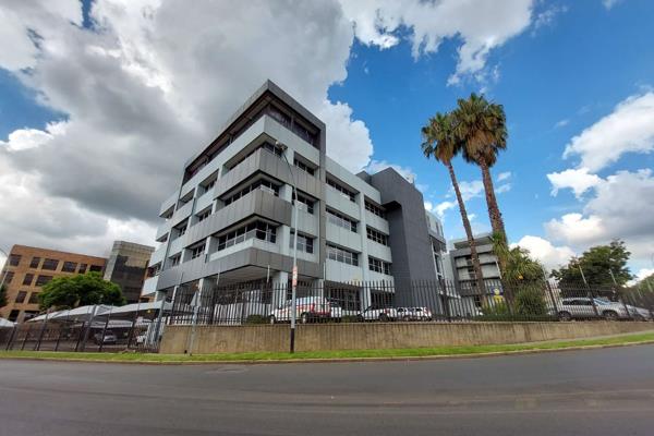 This 284 sqm ground floor office at Skeen Office Park, located at 16 Skeen Boulevard in ...