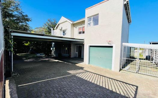 4 Bedroom House for sale in Selborne