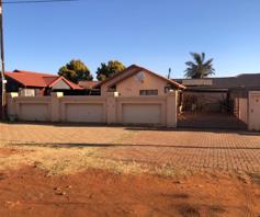 House for sale in Vosloorus Ext 6