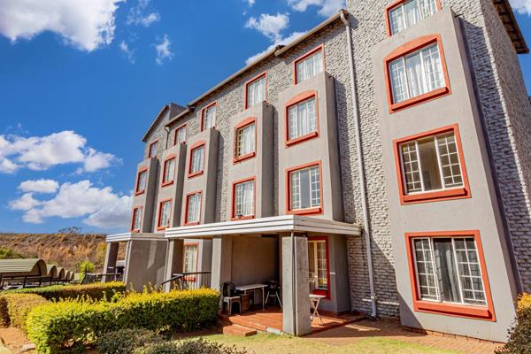 Stunning 2 Bedrooms 1 Bathroom Apartment Forsale In STONE ARCH ESTATE Castleview ...